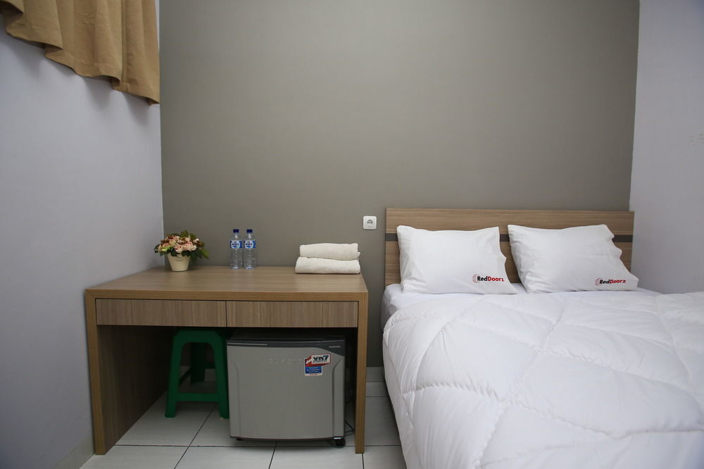 Reddoorz @ Karet Pedurenan 2 Cakarta Dış mekan fotoğraf