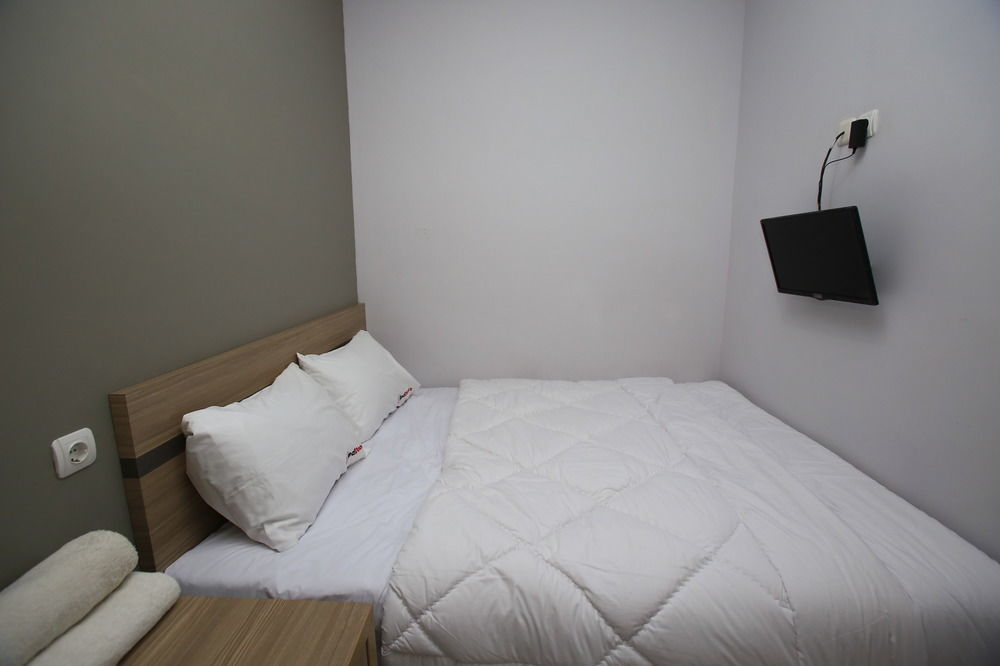 Reddoorz @ Karet Pedurenan 2 Cakarta Dış mekan fotoğraf